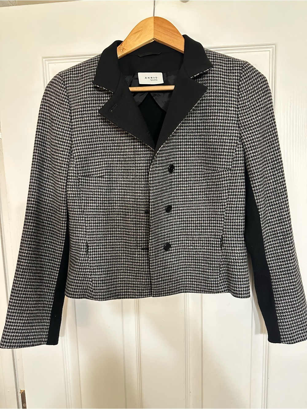 Akris Punto Black White Houndstooth Wool Cropped Blazer 4 90s Minimalist Luxury